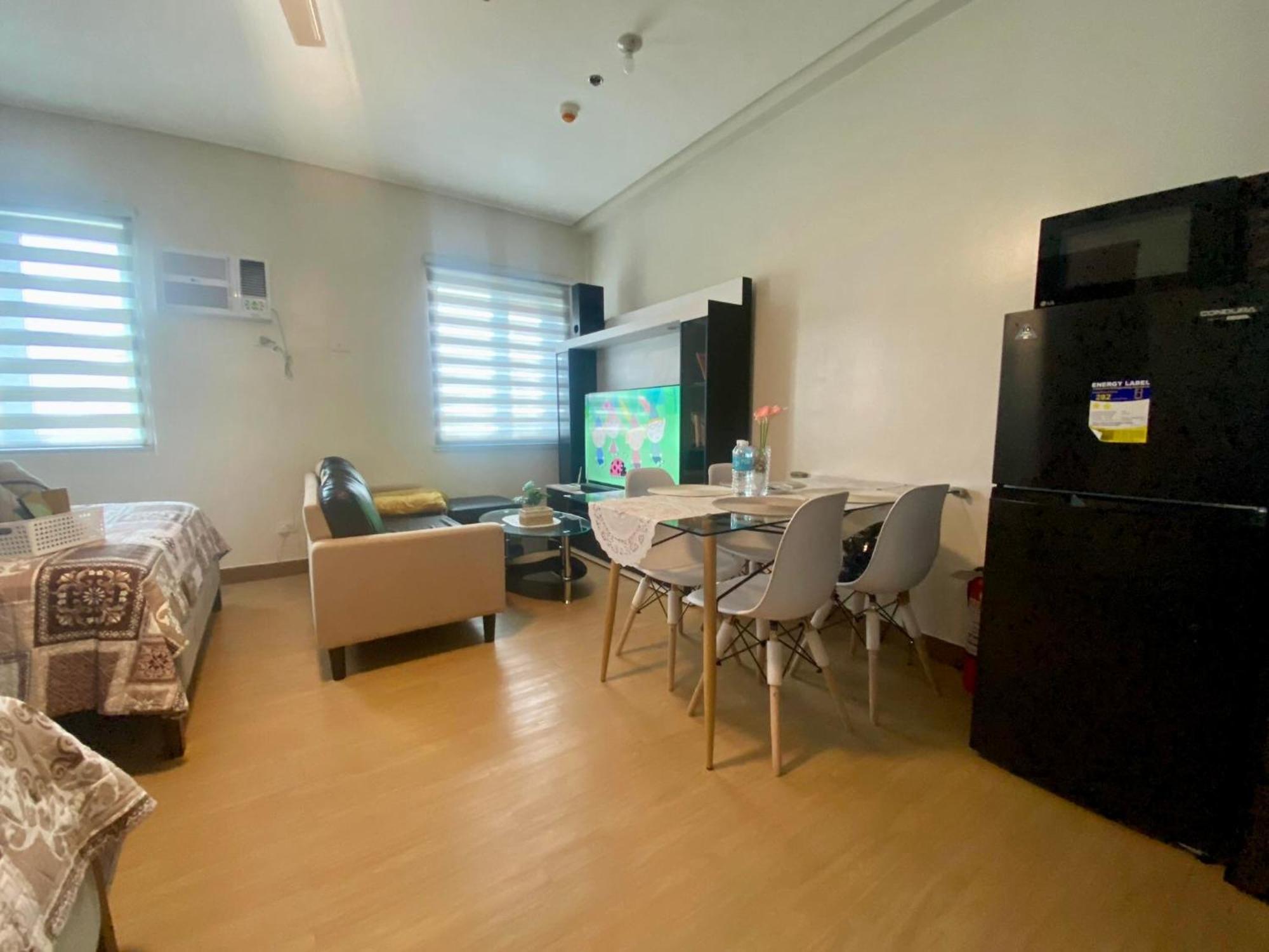 J & F Homestay - Cavite, Philippines Trece Martires ภายนอก รูปภาพ