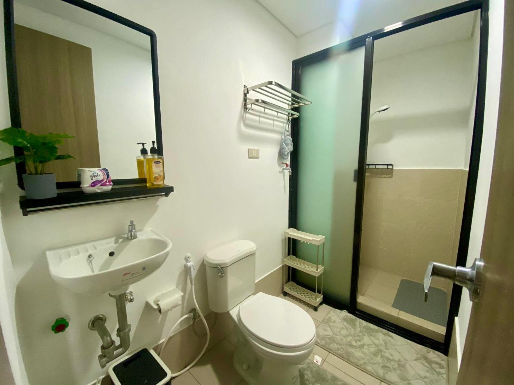 J & F Homestay - Cavite, Philippines Trece Martires ภายนอก รูปภาพ